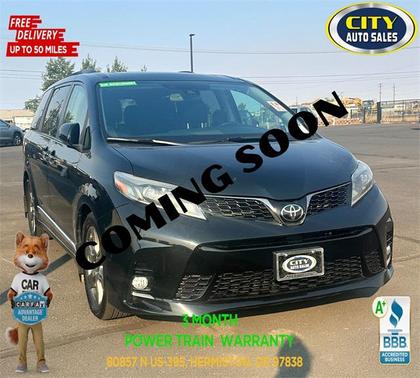 2019 Toyota Sienna SE