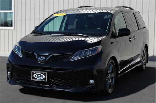 2019 Toyota Sienna SE