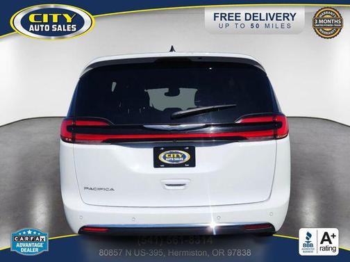 Bright White Clearcoat 2023 Chrysler Pacifica Touring