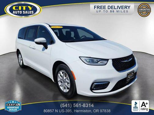 Bright White Clearcoat 2023 Chrysler Pacifica Touring