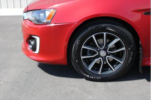 2017 Mitsubishi Lancer ES