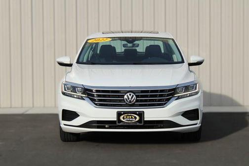 2022 Volkswagen Passat 2.0T SE