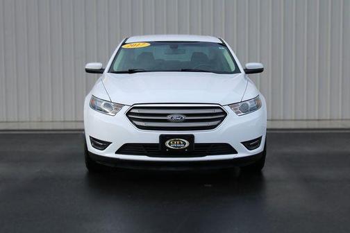 2017 Ford Taurus SEL