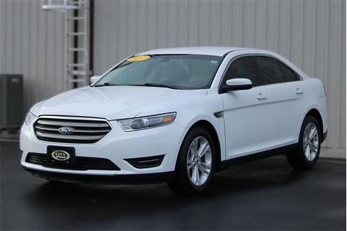 2017 Ford Taurus SEL