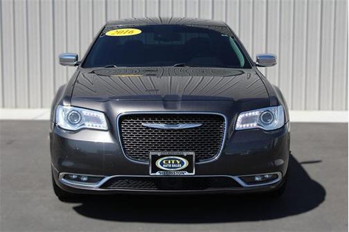 2016 Chrysler 300 S
