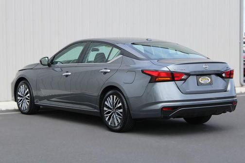 Gun Metallic 2024 Nissan Altima 2.5 SV