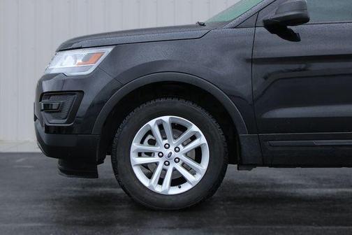 2016 Ford Explorer Base