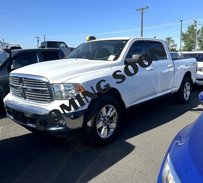 Bright White Clearcoat 2019 RAM 1500 Big Horn