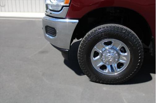 2020 RAM 3500 Tradesman Crew Cab 4x4 8' Box
