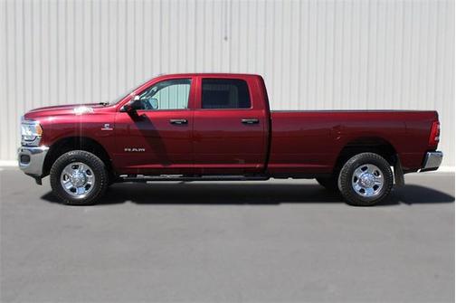 2020 RAM 3500 Tradesman Crew Cab 4x4 8' Box