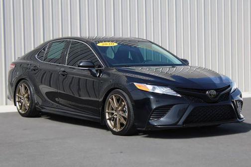 Midnight Black Metallic 2020 Toyota Camry XSE