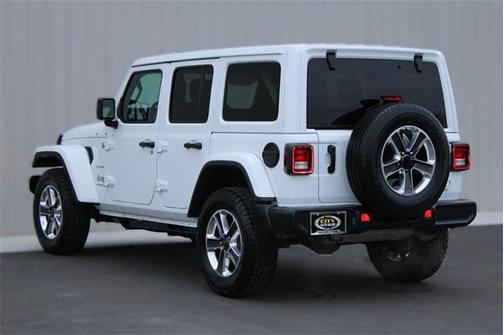 2023 Jeep Wrangler 4-Door Sahara