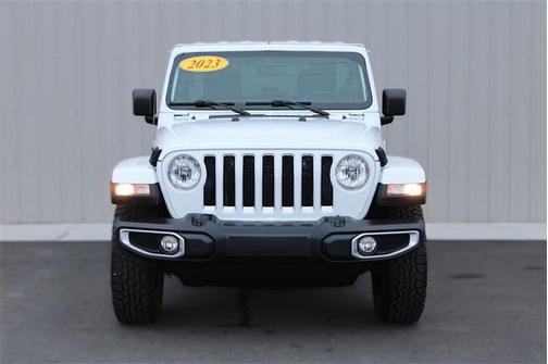 2023 Jeep Wrangler 4-Door Sahara