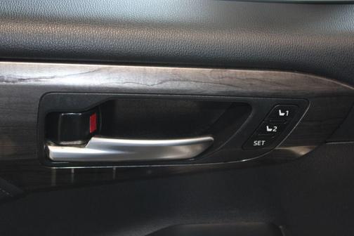 Celestial Silver Metallic 2021 Toyota Highlander Limited