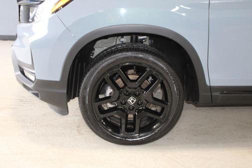 Sonic Gray Pearl 2024 Honda Passport Black Edition