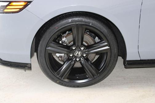 Urban Gray Pearl 2023 Honda Accord Hybrid Sport-L