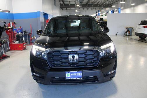 Crystal Black Pearl 2022 Honda Passport EX-L