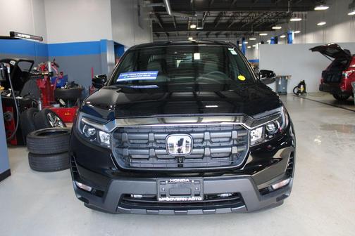 Crystal Black Pearl 2026 Honda Ridgeline RTL