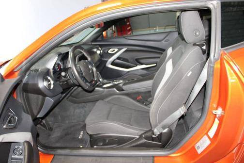 Vivid Orange Metallic 2022 Chevrolet Camaro SS