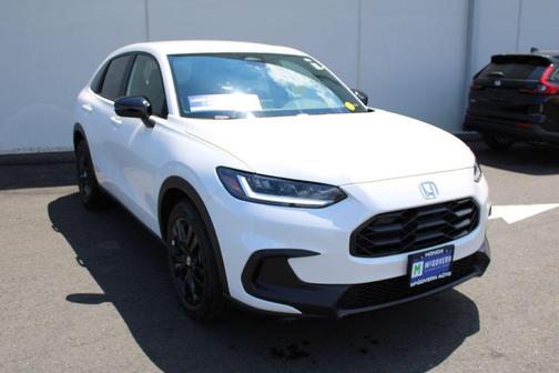 Platinum White Pearl 2026 Honda HR-V Sport