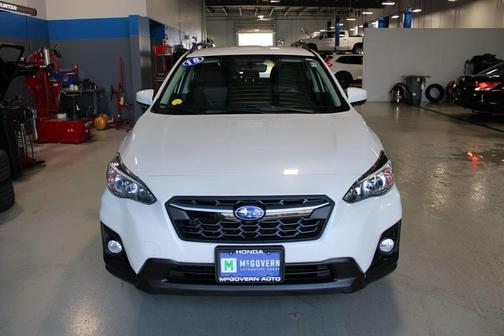Crystal White Pearl 2018 Subaru Crosstrek 2.0i Premium