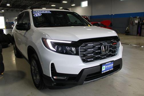 Platinum White Pearl 2023 Honda Passport TrailSport