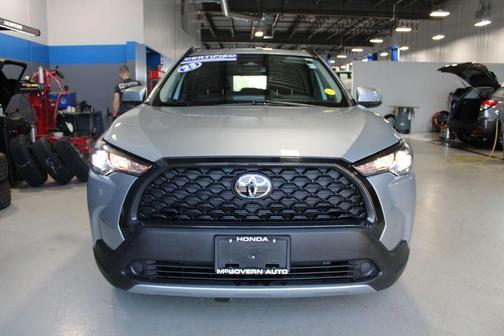 Sonic Silver 2023 Toyota Corolla Cross LE