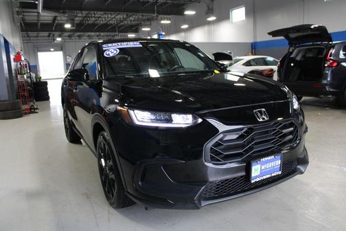 Crystal Black Pearl 2023 Honda HR-V Sport
