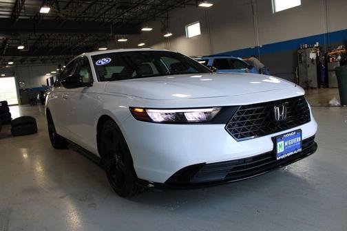 Platinum White Pearl 2023 Honda Accord Hybrid Sport-L