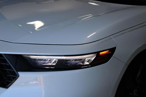 Platinum White Pearl 2023 Honda Accord Hybrid Sport-L