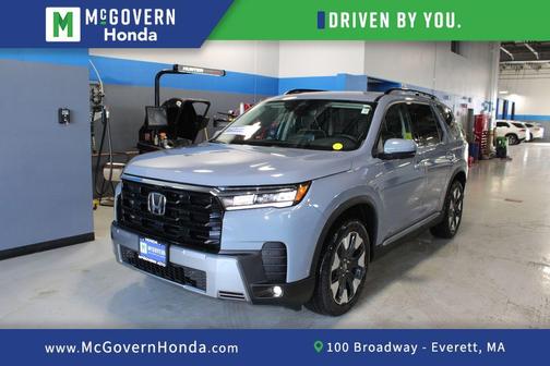 Sonic Gray Pearl 2026 Honda Pilot Elite