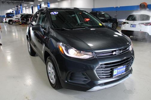 Nightfall Gray Metallic 2019 Chevrolet Trax LT
