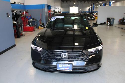 Crystal Black Pearl 2025 Honda Accord Hybrid Sport-L