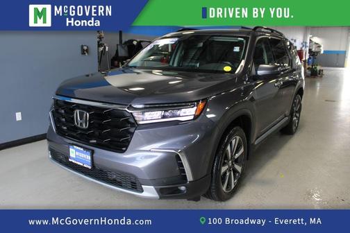 Modern Steel Metallic 2025 Honda Pilot Touring