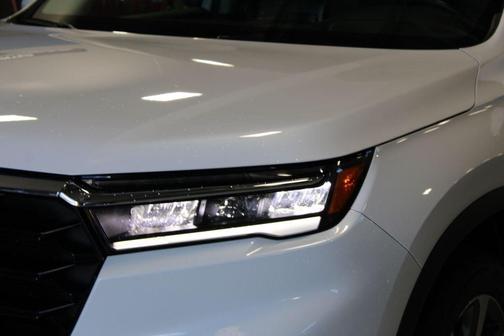 Platinum White Pearl 2024 Honda Pilot Elite