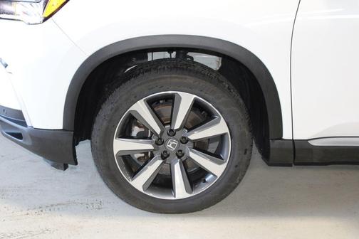 Platinum White Pearl 2024 Honda Pilot Elite