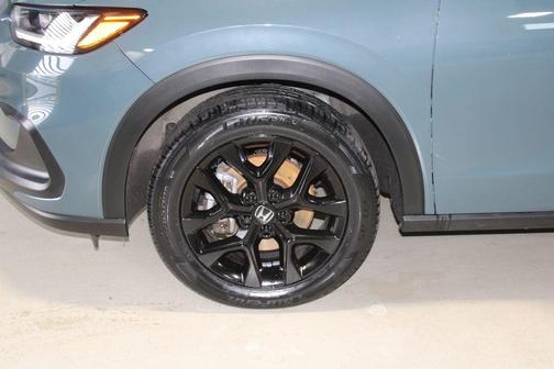 Pearl 2024 Honda HR-V Sport