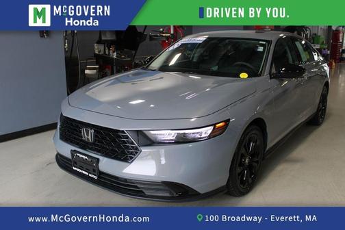 Urban Gray Pearl 2025 Honda Accord SE