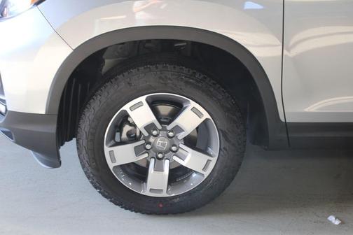 Solar Silver Metallic 2026 Honda Ridgeline RTL