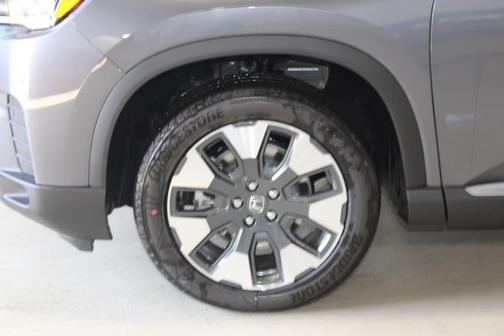 Modern Steel Metallic 2026 Honda Pilot Touring