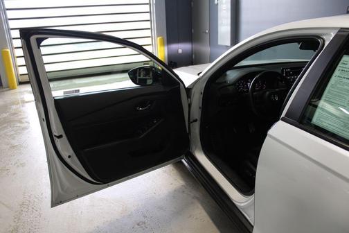 Platinum White Pearl 2024 Honda Accord Hybrid Sport