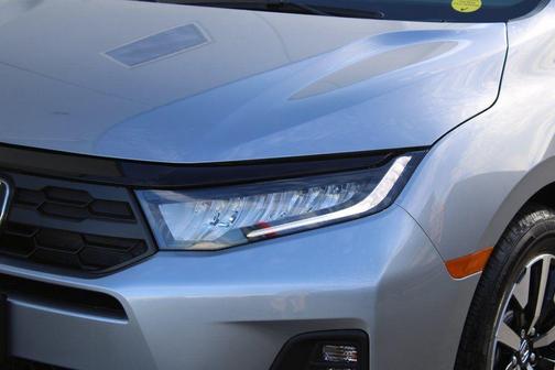 Solar Silver Metallic 2026 Honda Odyssey EX-L