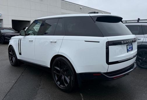 2024 Land Rover Range Rover P400 SE