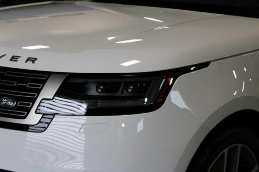 2024 Land Rover Range Rover P400 SE