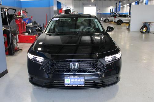 Crystal Black Pearl 2023 Honda Accord LX