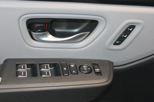 Lunar Silver Metallic 2025 Honda Pilot Touring