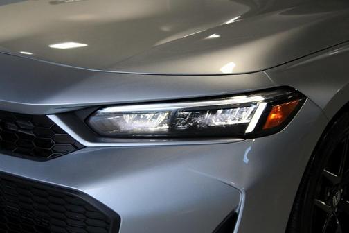 2025 Honda Civic Hybrid 