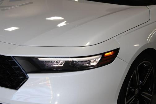Platinum White Pearl 2024 Honda Accord Hybrid Sport