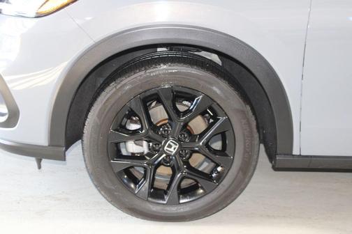 Urban Gray Pearl 2024 Honda HR-V Sport