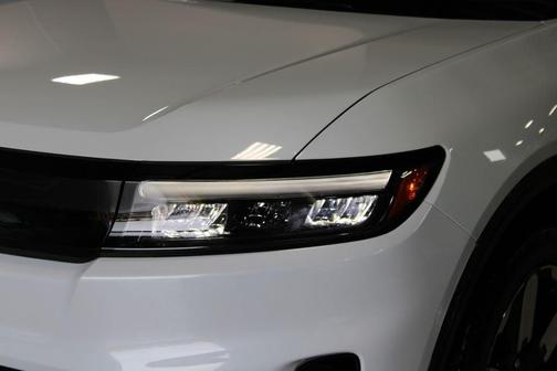 White Pearl 2026 Honda Prologue Elite